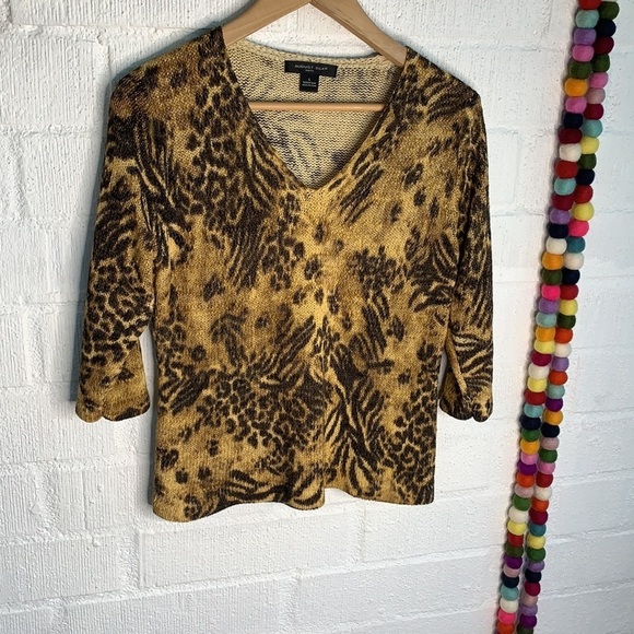 August Silk Knit Animal Print V Neck Gold 3/4 Sleeve Sweater sz L - Picture 2 of 5